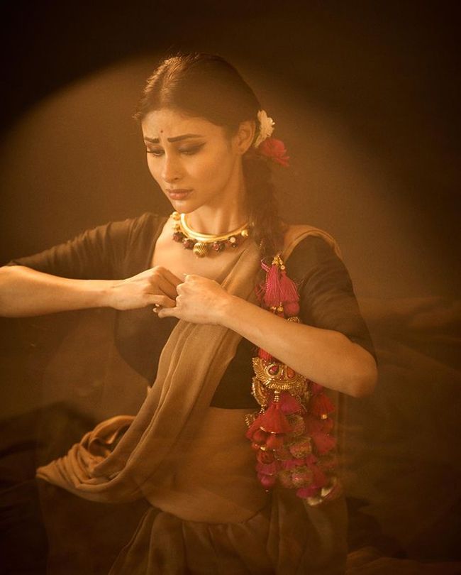 Lovely Vintage Looks Of Mouni Roy